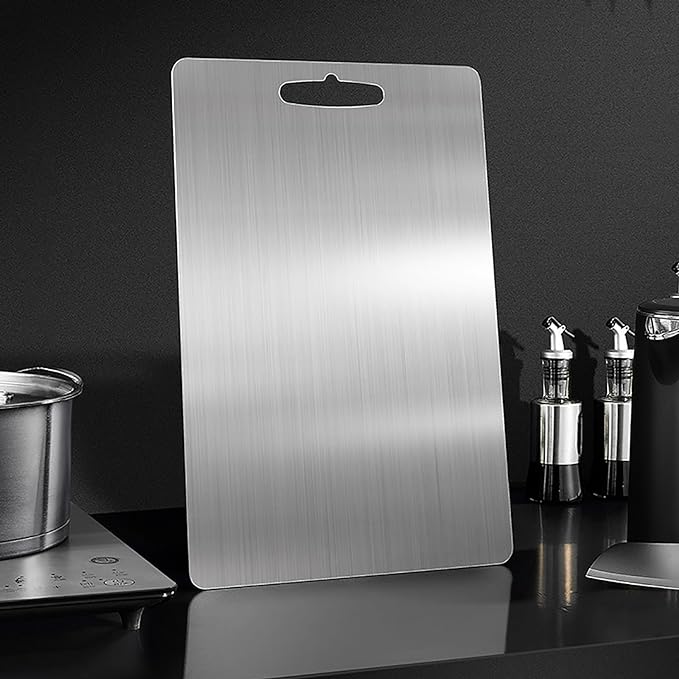 TitanMaster™ | Den professionella, hygieniska skärbrädan i titan